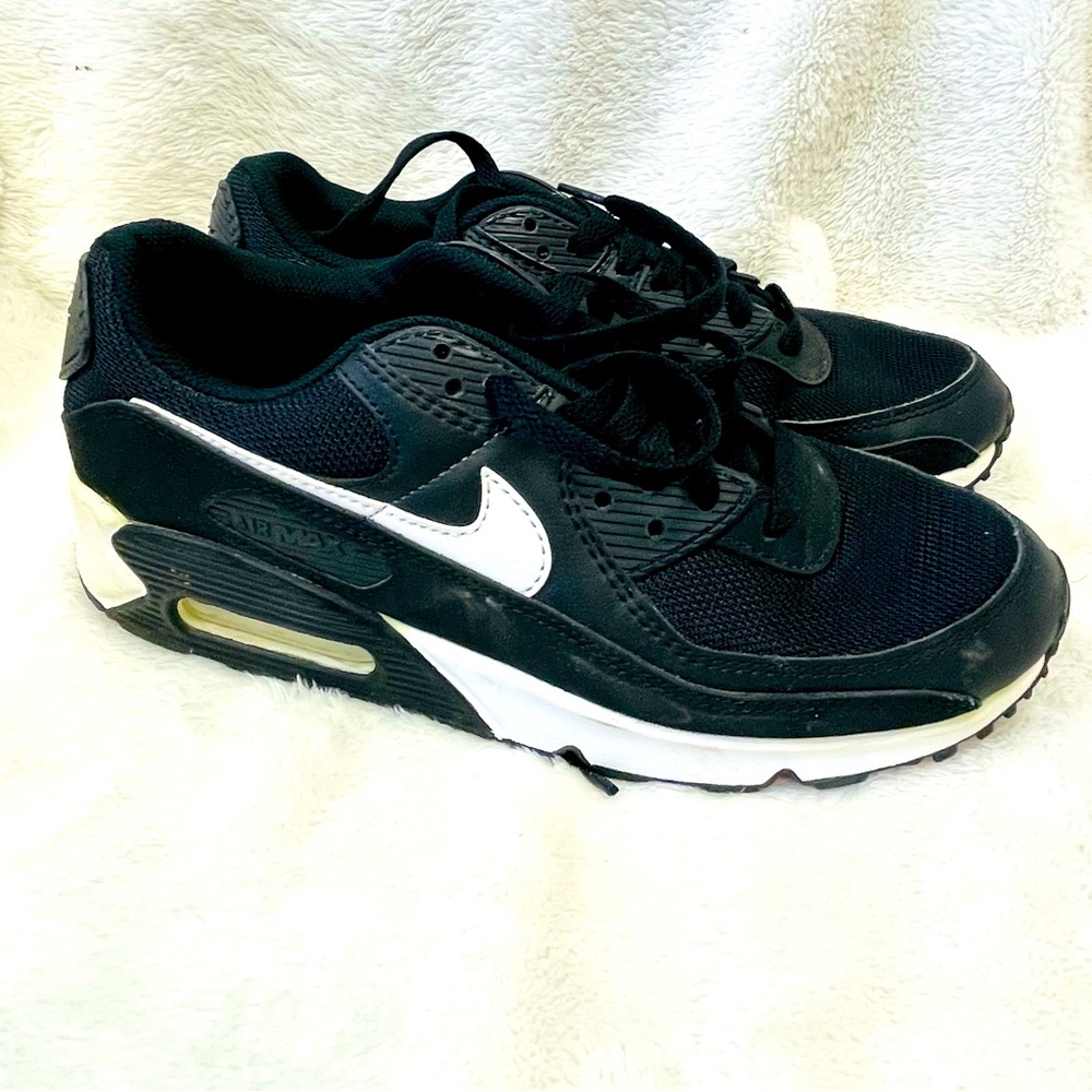 Nike Womens Air Max 90 Womens Running Casual Shoes Cq2560-001 Size 9 Black/White